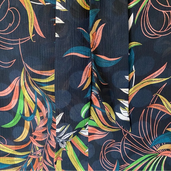 Sisley Black Silk Blouse with Leaf-Print - Picture 7 of 11